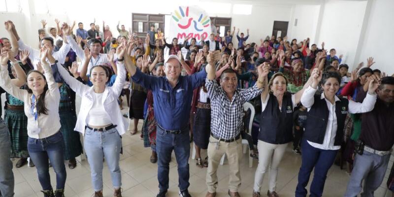 Arranca implementación de Mano a Mano en San Gaspar Ixchil