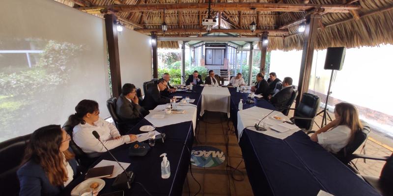 Forjan alianzas para la profesionalización del agro