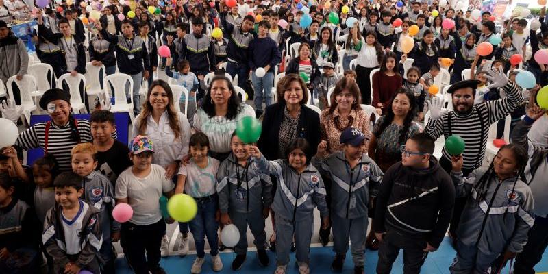 Vicepresidenta Karin Herrera