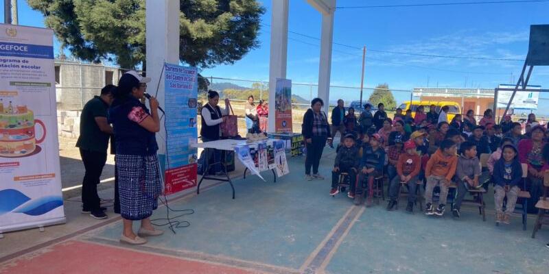 Capacitan a pobladoras de San Bartolo Aguas Calientes en nutrición y lactancia