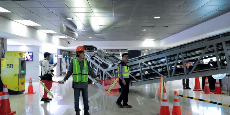 Extracción de gradas eléctricas