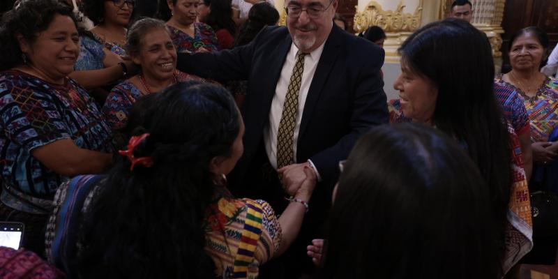 Fortalecimiento para la participación de las mujeres y organizaciones de mujeres indígenas a través de la DEMI