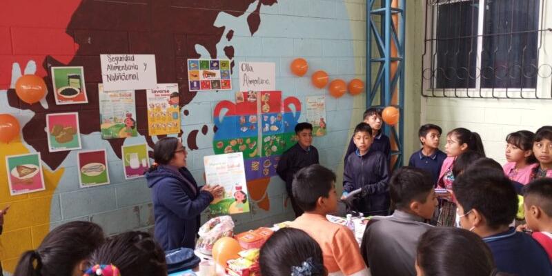 Loterías y rompecabezas, así fomentan la alimentación saludable en Concepción Chiquirichapa