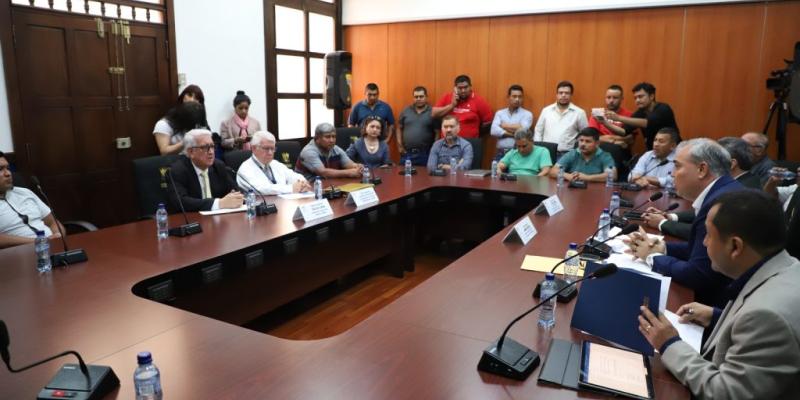 MEM acuerda establecer proceso de revisión de licencias para materiales de construcción