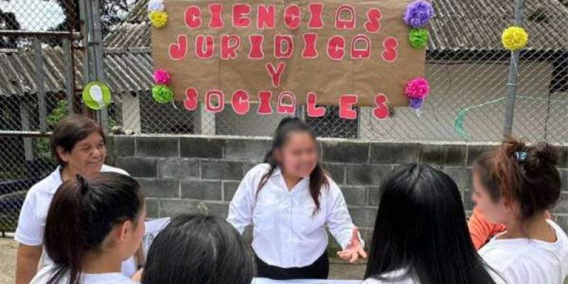 Las adolescentes de Gorriones exploran las opciones para elegir una carrera