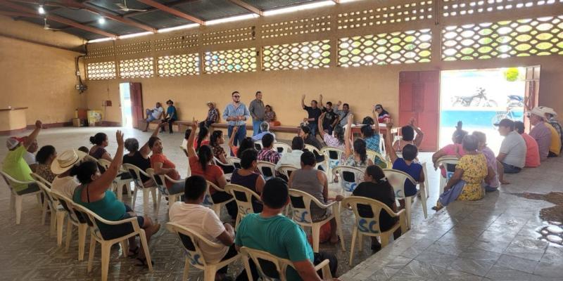 Productoras y productores capacitados en comercialización asociativa