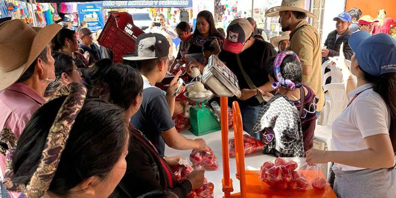 Sacapulas y Joyabaj Quiché viven la feria agrícola