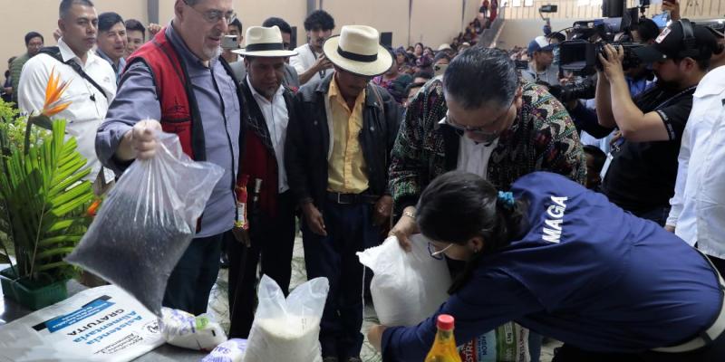 Solo en el departamento de Quiché, durante septiembre se estará entregando asistencia alimentaria a 69 mil 910 familias.