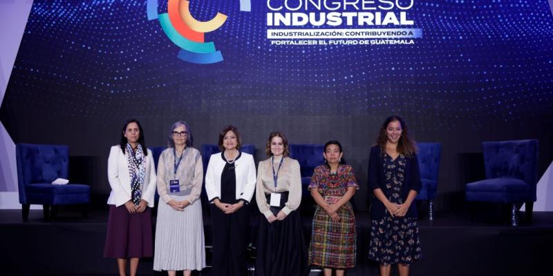 El tema principal es Industrialización: contribuyendo a fortalecer el futuro de Guatemala, impulsando la transformación de la industria guatemalteca.