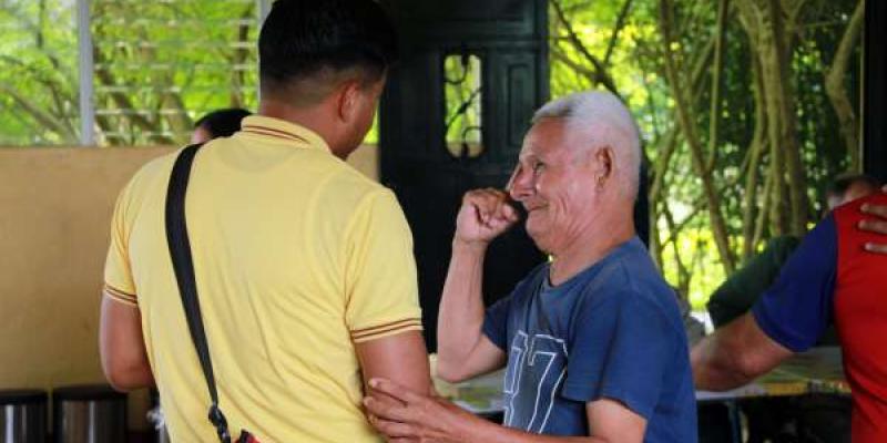 Los jóvenes de Casa Intermedia desarrollaron el Proyecto de Acción Social para beneficiar a adultos mayores de un asilo