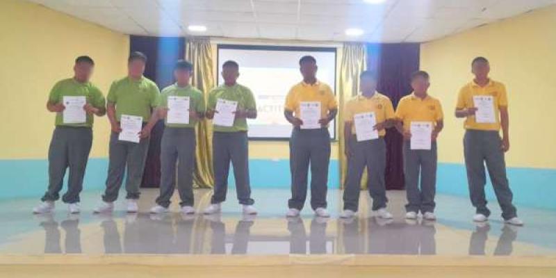 Al cumplir los estándares de Casa Intermedia, los residentes avanzaron en los niveles de este centro. 