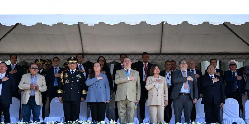 Presidente Bernardo Arévalo y Vicepresidenta Karin Herrera