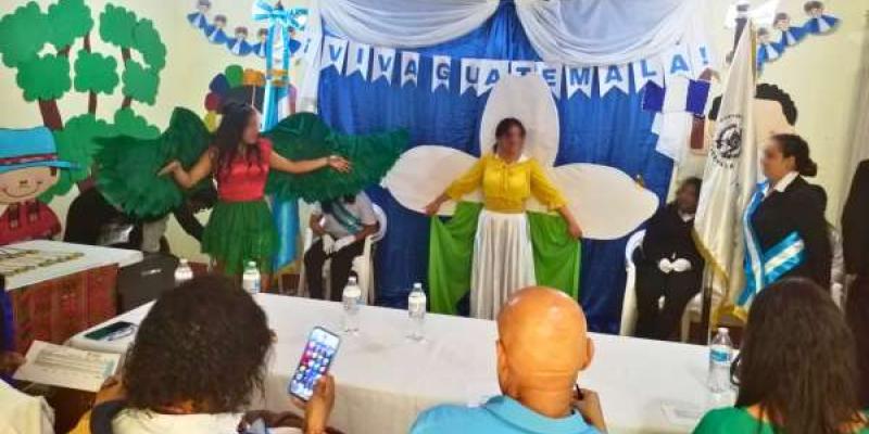 En Casa Joven Villa Nueva celebraron la Independencia con un acto cívico