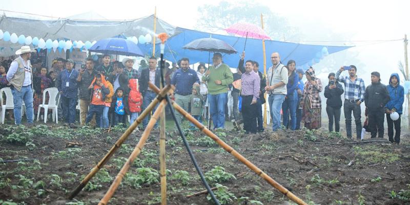 El desarrollo agrícola recibe un impulso con la irrigación de más 800 hectáreas