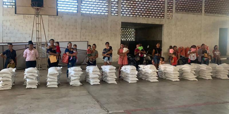Familias con casos de desnutrición aguda reciben asistencia alimentaria