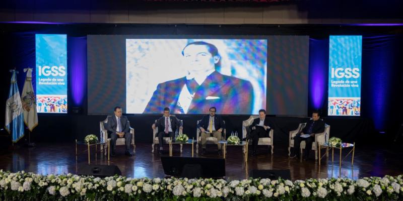 Foro Salud Pos Revolución 