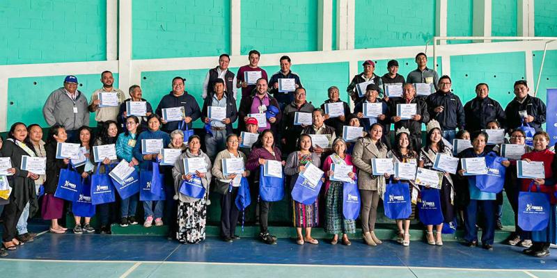 Manejo integrado de la mosca de la fruta es vital para la protección de los cultivos