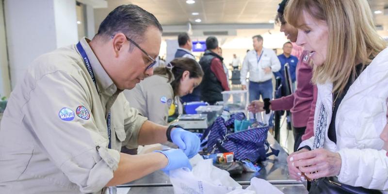 Puestos de control y supervisión cuarentenarios