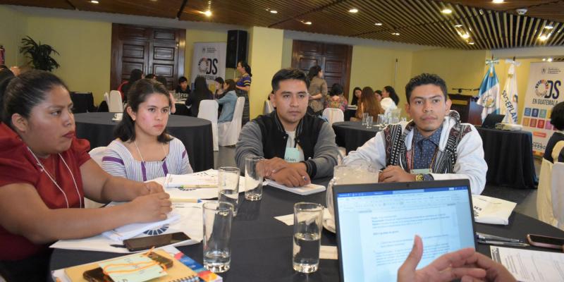 Consulta con la juventud.