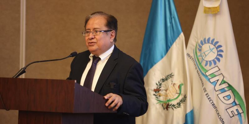  Ingeniero Víctor Hugo Ventura Ruíz, Presidente del Consejo Directivo del INDE.