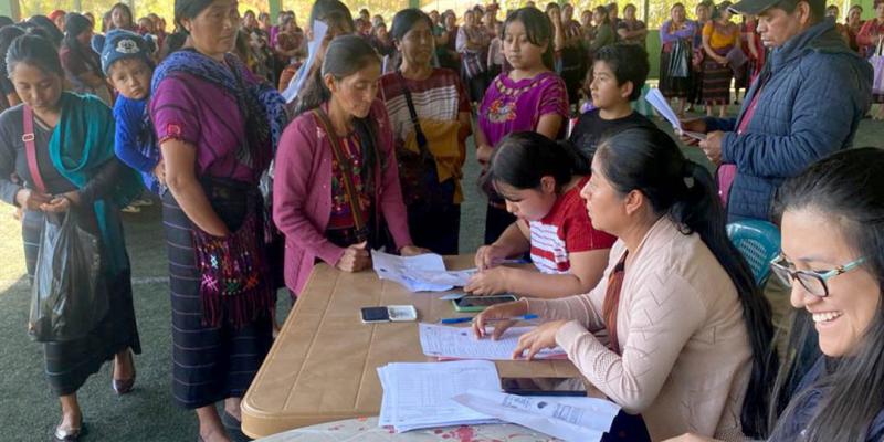 Reconocen aporte al desarrollo comunitario de más de 11 mil familias