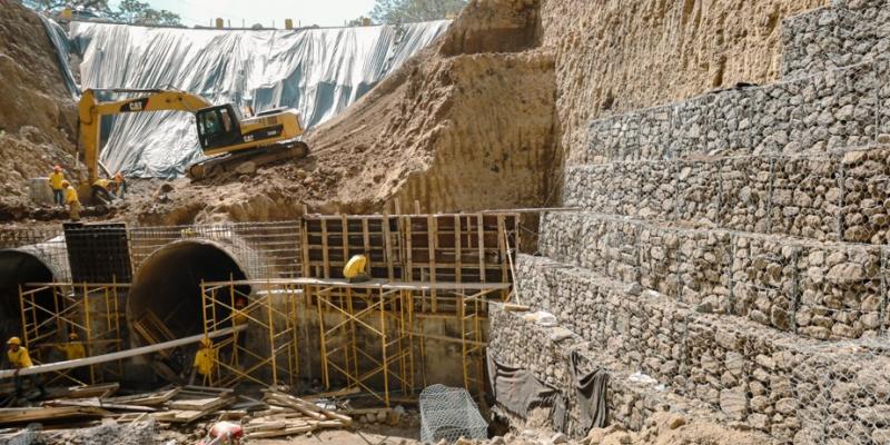 Avanzan con éxito los trabajos de recuperación en la autopista Palín-Escuintla 