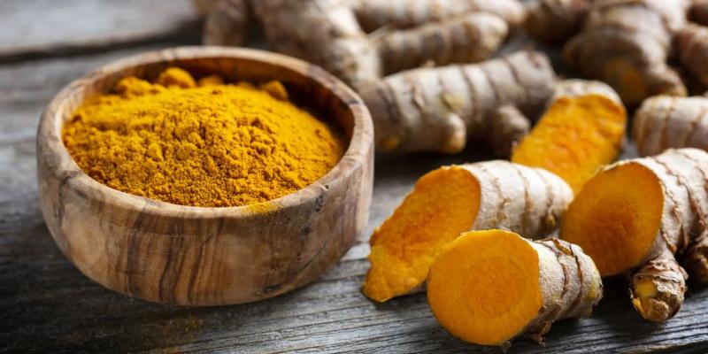 La cúrcuma posee propiedades antiinflamatorias y antioxidantes
