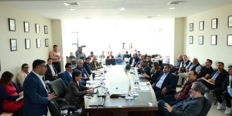  En busca de un servicio más seguro y digno presentan propuesta de reforma que regula la antigüedad de las unidades de transporte extraurbano