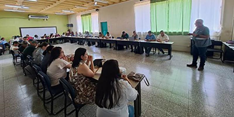 Exponen importancia de ley de Bienestar Animal en reunión de COAPED