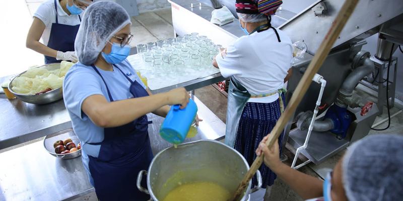 Una práctica tradicional: conservas de frutas