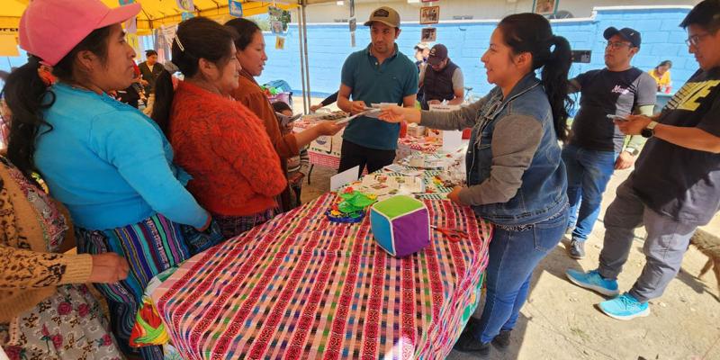 Promueven agricultura familiar y alimentación saludable en Feria Nutricional en Totonicapán 