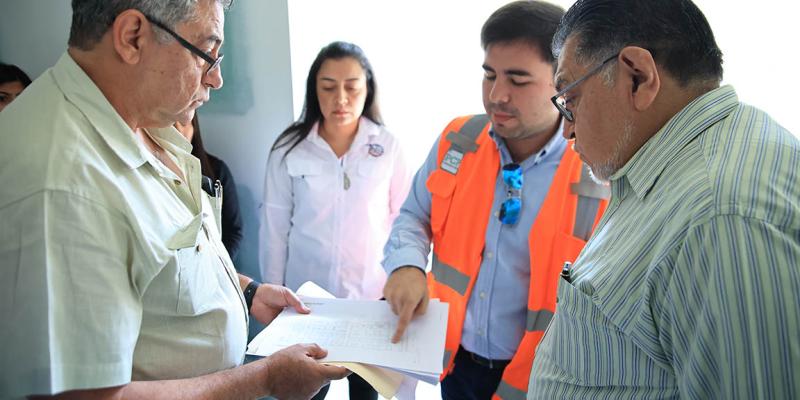 Supervisan avances en la construcción de laboratorios en Villa Nueva