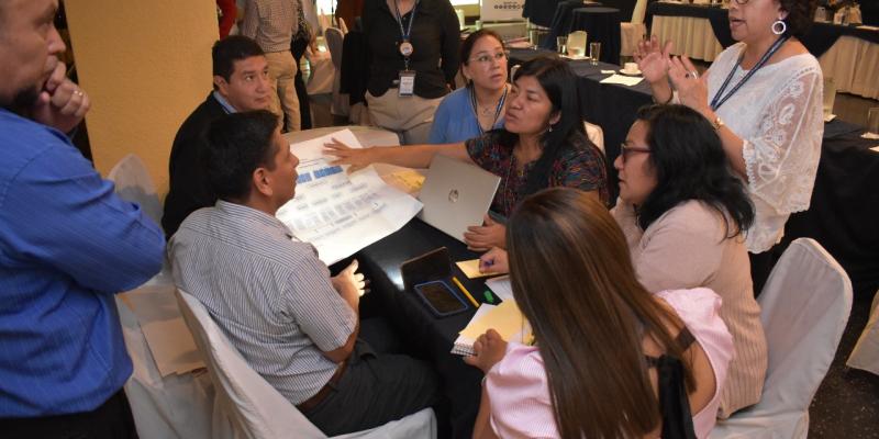 Especialistas en planificación y orden territorial participaron en el primer taller nacional para este grupo. 