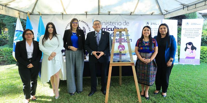 UNICEF y MINTRAB certifican al MAGA como un Espacio Amigo de la Lactancia Materna