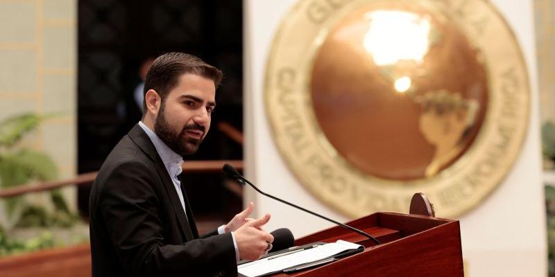 Santiago Palomo Secretario de Comunicación Social lidera Conferencia de Prensa La Ronda