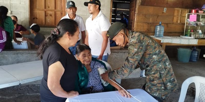 Ejército de Guatemala ha realizado 21 jornadas médicas durante el 2025.