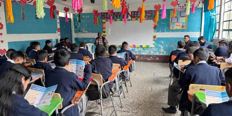 UBA brinda capacitación relativa a bienestar animal a personal municipal y estudiantes de Ixchiguán