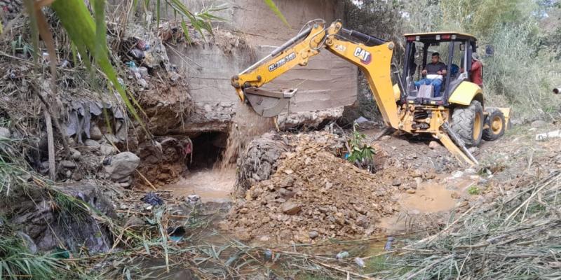 Se realizan labores para proteger la estructura del puente Buca, en Huehuetenango
