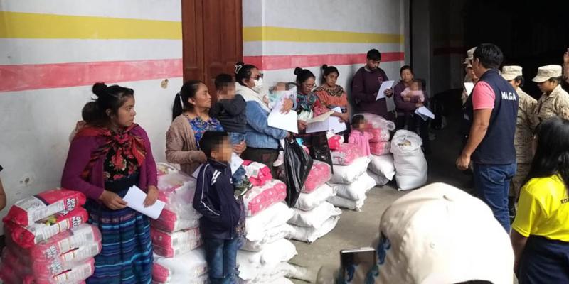 Aprenden a preparar menús nutritivos con alimentos de la asistencia alimentaria