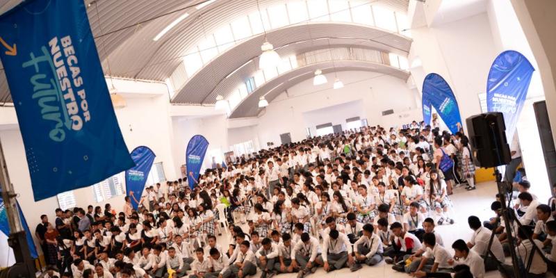 Estudiantes de Ixcán, Quiché, recibieron información personalizada sobre Becas por Nuestro Futuro