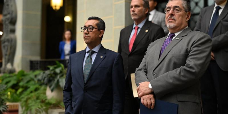 Gobierno destaca la mejora de la calificación riesgo país y su compromiso para lograr grado de inversión