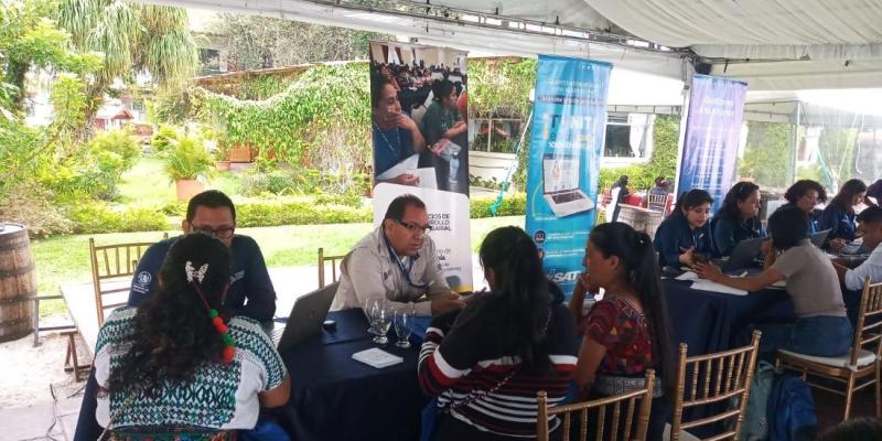 Este esfuerzo conjunto demuestra el compromiso del Ministerio de Economía con el desarrollo local.