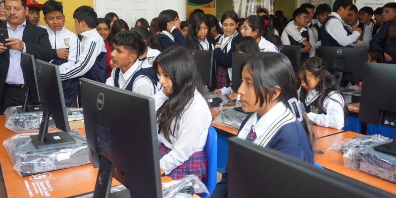 ENTREGA DE EQUIPO DE COMPUTO EN TAJUMULCO