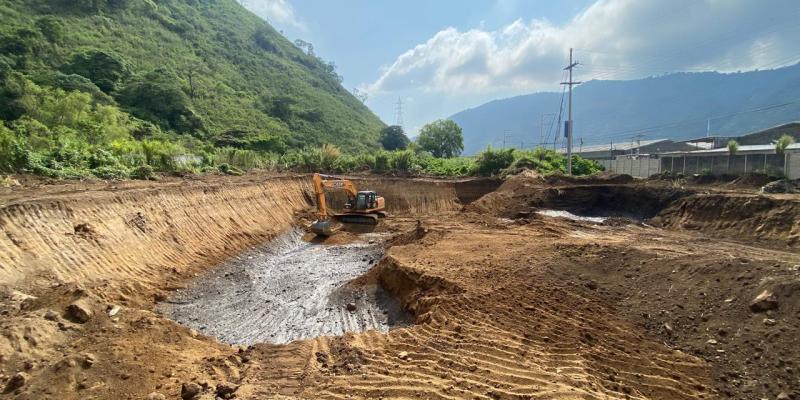 Trabajos en El Cafetal ya dan resultados: laguna absorbe agua en la CA-9 Sur