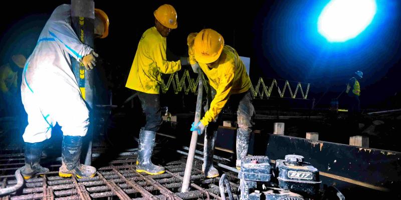 CIV trabaja sin pausas en la construcción del puente entre La Blanca y Ocós, San Marcos