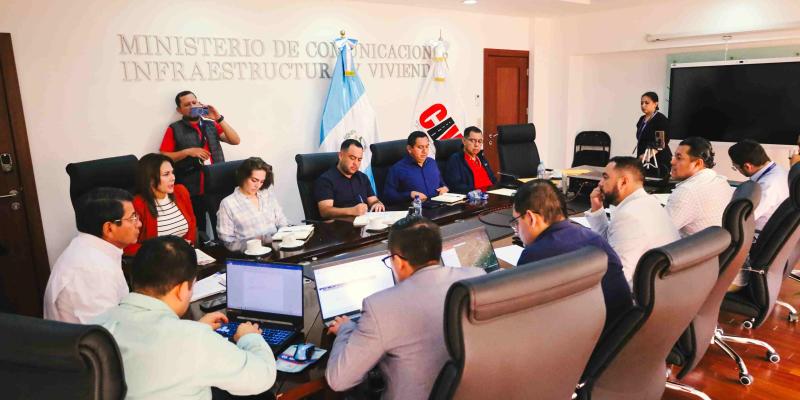 CIV trabaja en coordinación con autoridades locales para viabilizar nuevos proyectos en Izabal