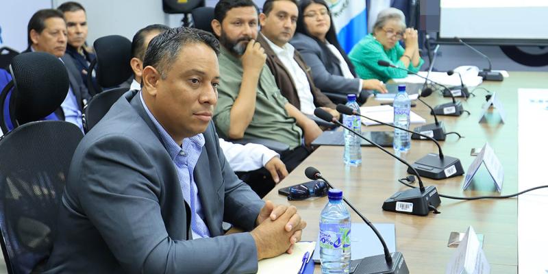 Avanza el diálogo para proteger los bosques del país