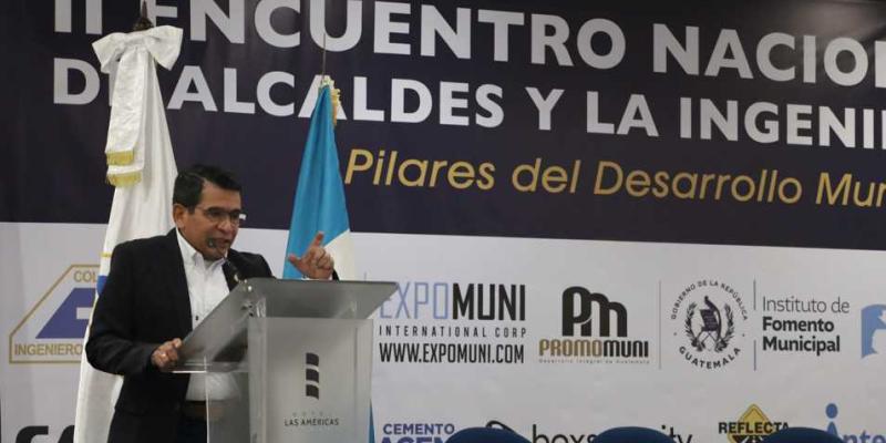 CIV llama a fortalecer alianzas con municipalidades para impulsar el desarrollo