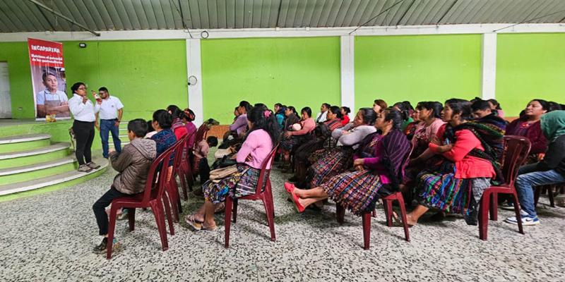 En San Miguel Sigüilá promueven alimentación saludable y compras locales para escuelas