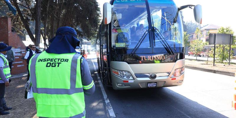 Turismo sobre ruedas: DGT e INGUAT afinan motores para mejorar el registro de transporte turístico